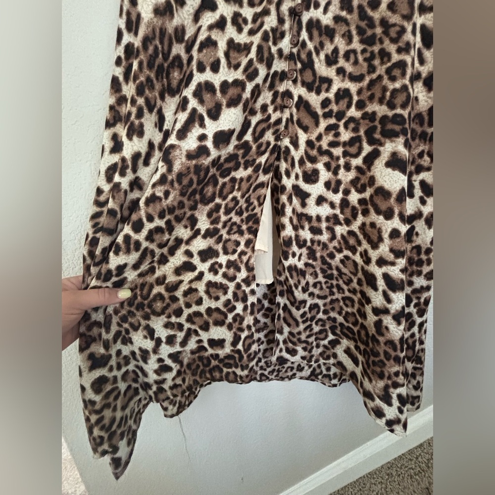 ASTR The Label leopard print button-down dress - Picture 8 of 10